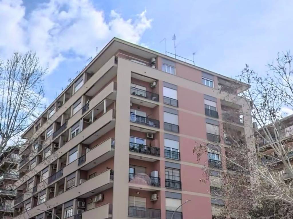 appartamento in vendita a Roma in zona Appio Claudio