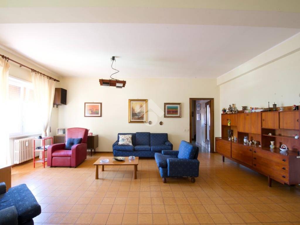 appartamento in vendita a Roma in zona Ostia