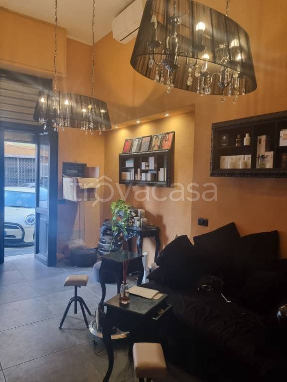 negozio in vendita a Roma in zona Tor di Quinto