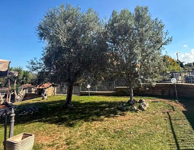 casa indipendente in vendita a Roma in zona Ardeatino