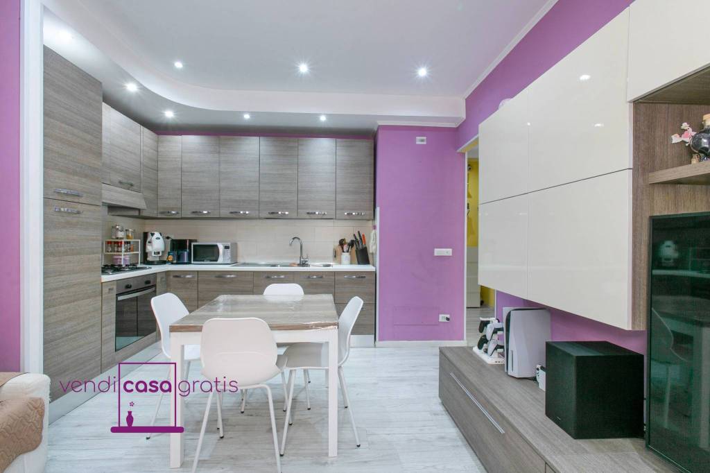 appartamento in vendita a Roma in zona Torre Maura