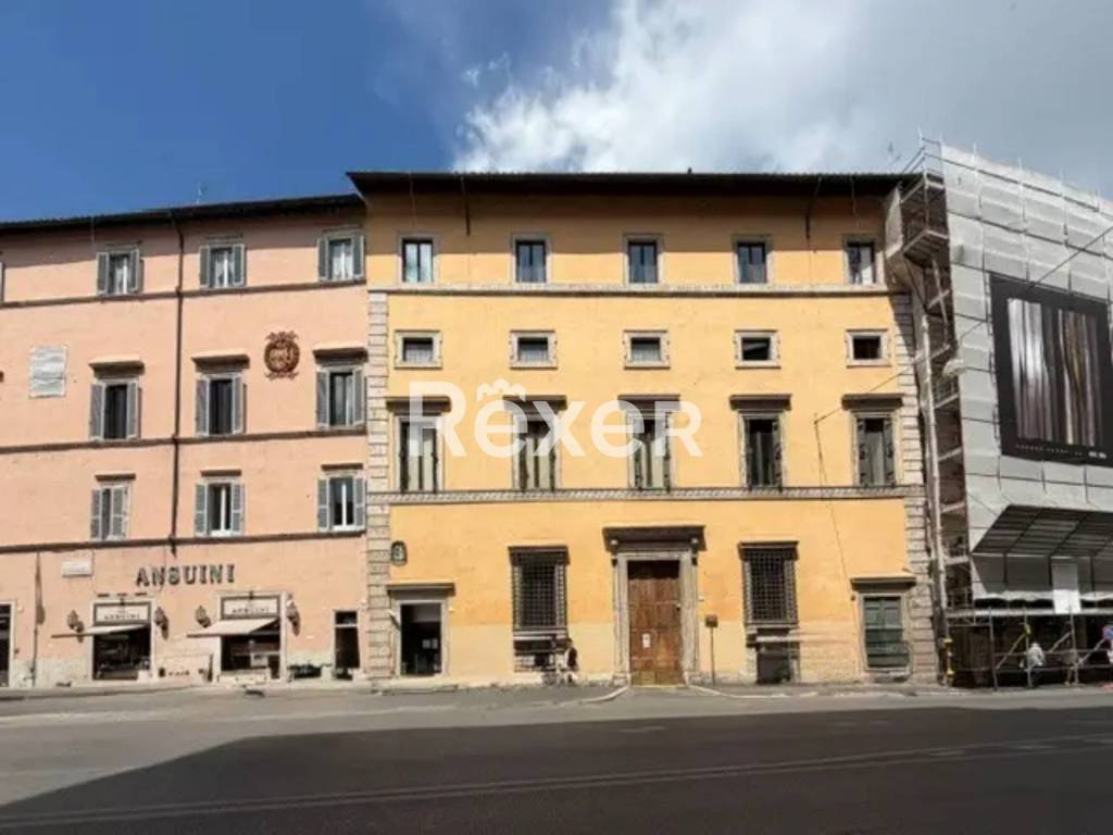ufficio in vendita a Roma in zona Parione/Sant'Eustachio