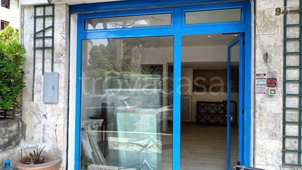 negozio in vendita a Roma in zona EUR