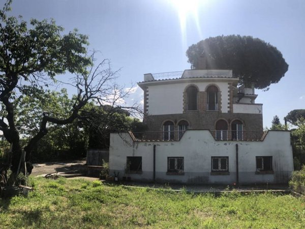 casa indipendente in vendita a Roma in zona Casal Morena