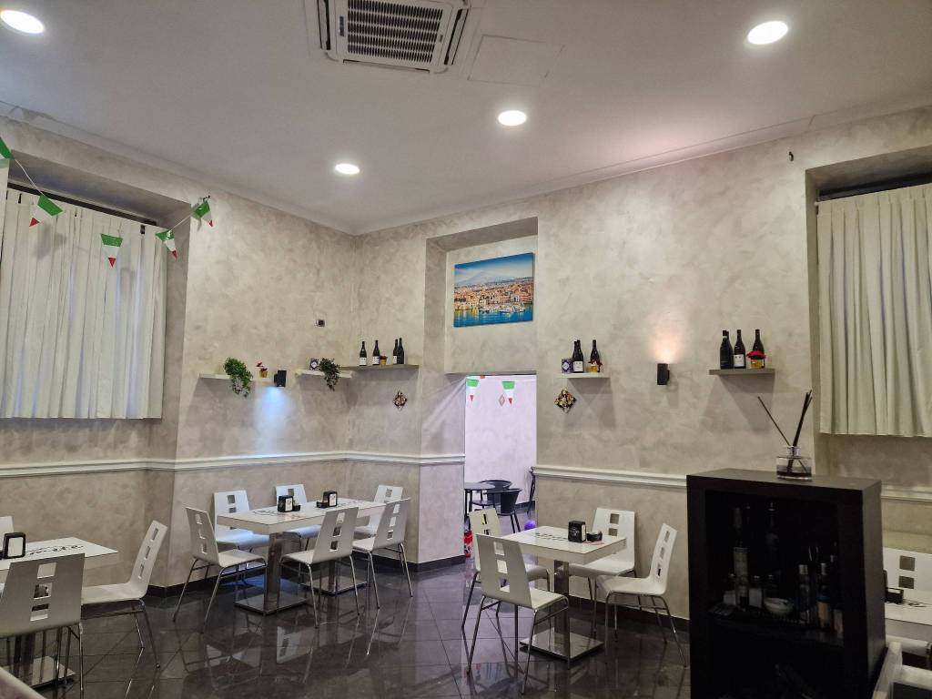 negozio in vendita a Roma in zona Gianicolense