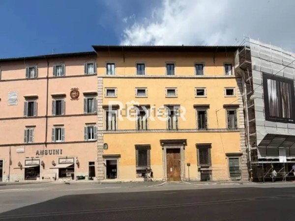 ufficio in vendita a Roma in zona Parione/Sant'Eustachio