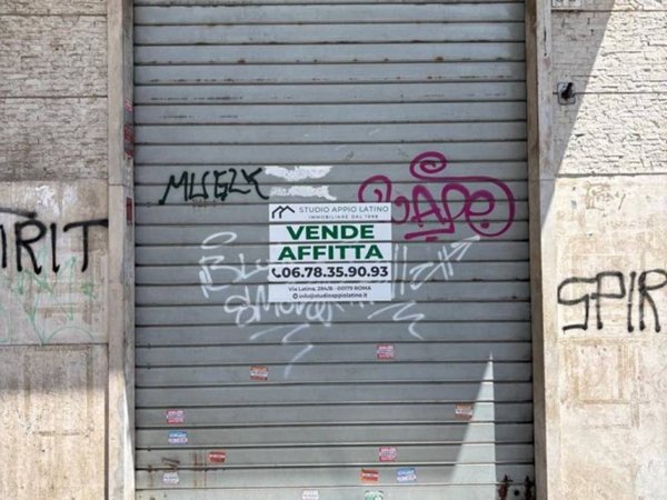 negozio in vendita a Roma in zona Prenestino-Labicano