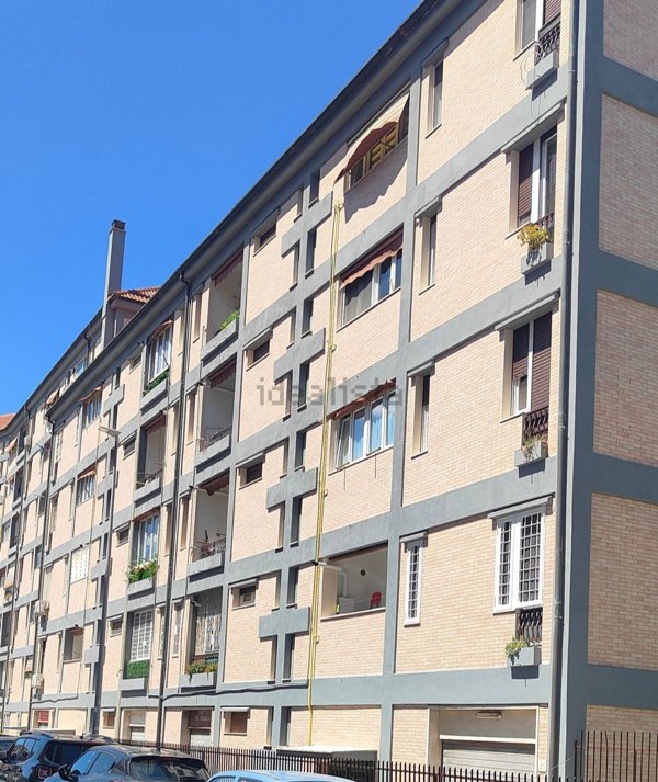 appartamento in vendita a Roma in zona Torre Spaccata