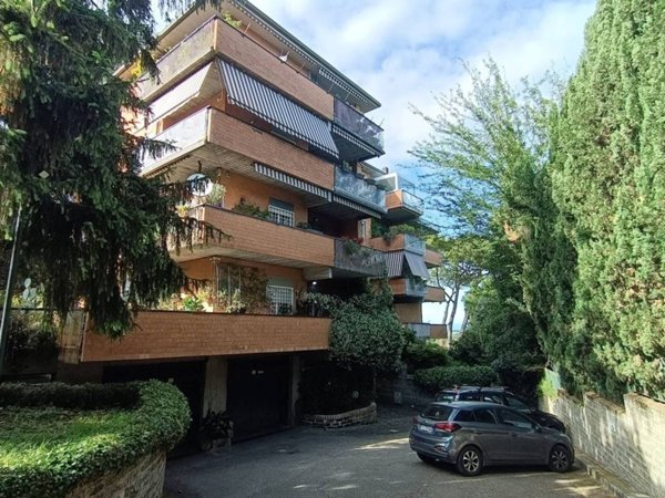 appartamento in vendita a Roma in zona Tor di Quinto