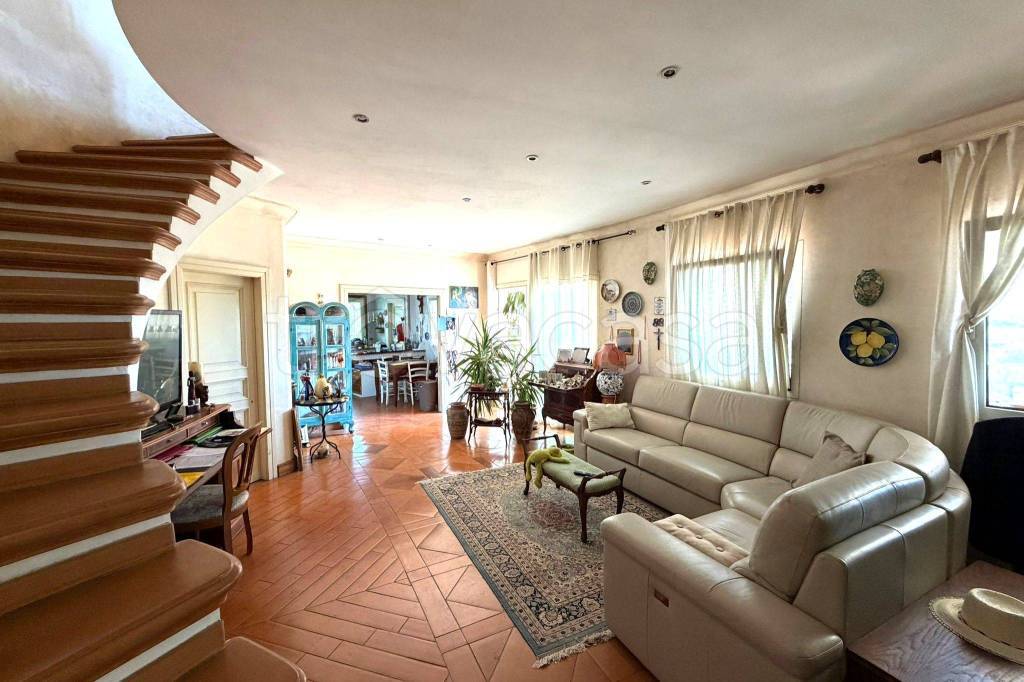 casa indipendente in vendita a Roma in zona Pantan Monastero