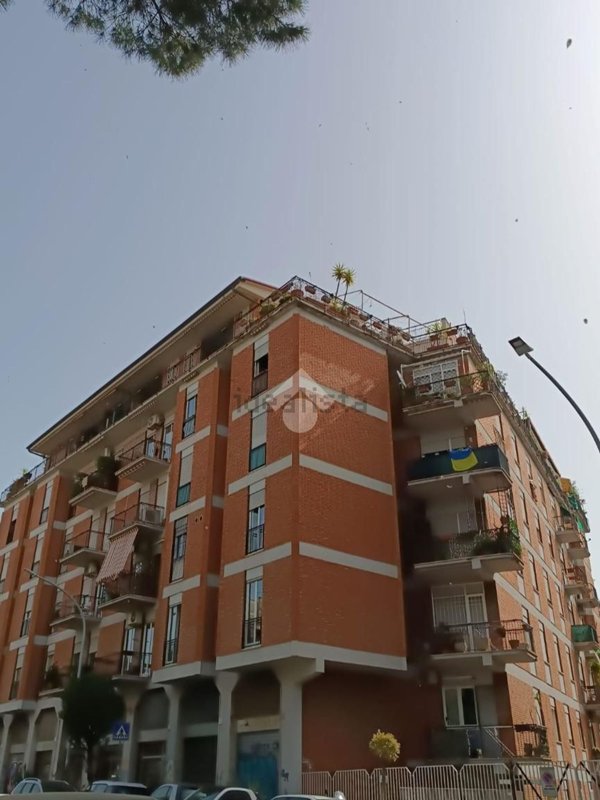 appartamento in vendita a Roma in zona Gianicolense