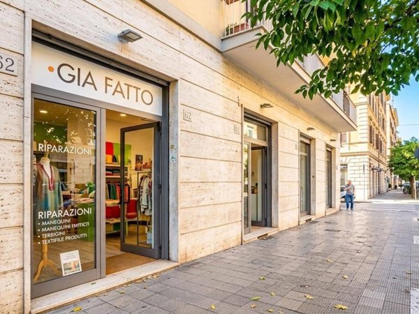 negozio in vendita a Roma in zona Nomentano