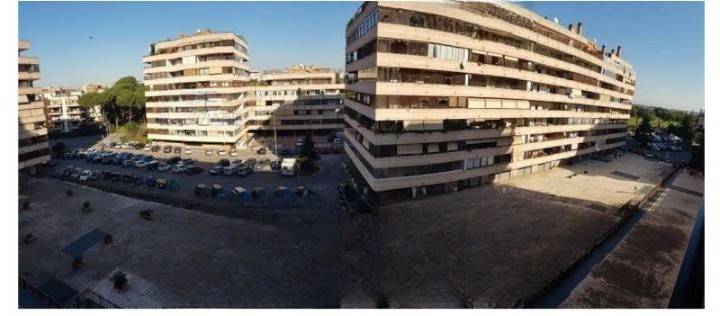 appartamento in vendita a Roma in zona Ardeatino