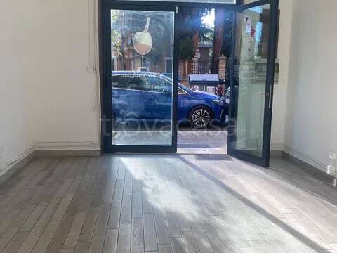 negozio in vendita a Roma in zona Gianicolense