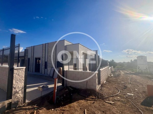 casa indipendente in vendita a Roma in zona Finocchio