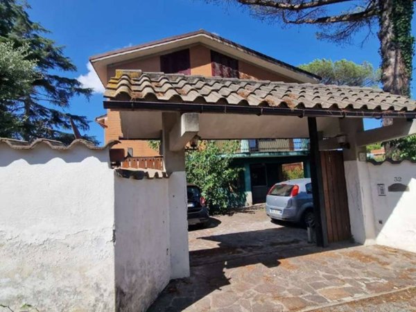 casa indipendente in vendita a Roma in zona Vitinia