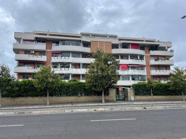 appartamento in vendita a Roma in zona Mezzocammino