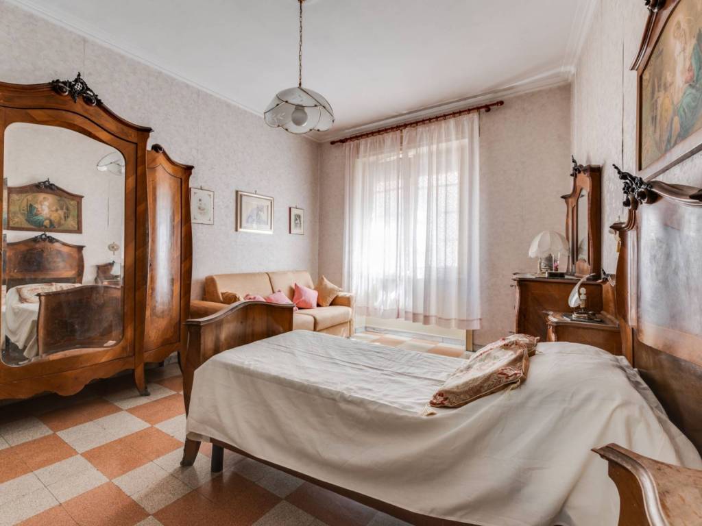 appartamento in vendita a Roma in zona Appio Latino