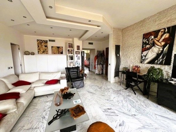 appartamento in vendita a Roma in zona Tomba di Nerone