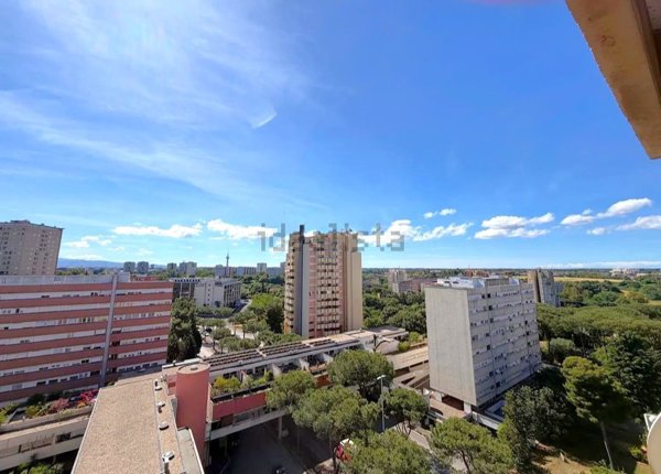 appartamento in vendita a Roma in zona Ostiense