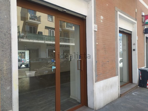 locale commerciale in vendita a Roma in zona Prenestino-Centocelle
