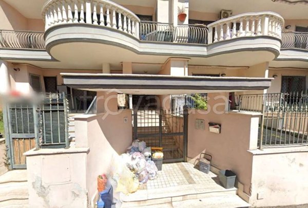 appartamento in vendita a Roma in zona Finocchio