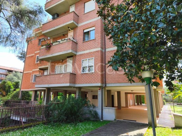 appartamento in vendita a Roma in zona Ponte Mammolo