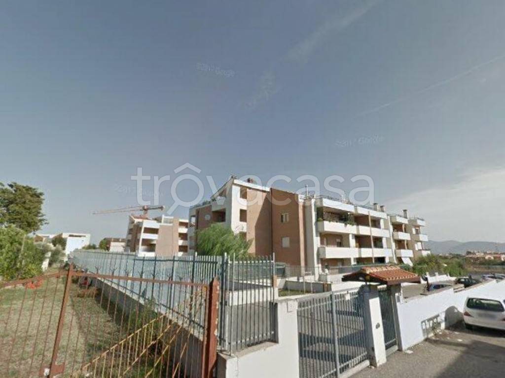 terreno edificabile in vendita a Roma in zona Castelverde
