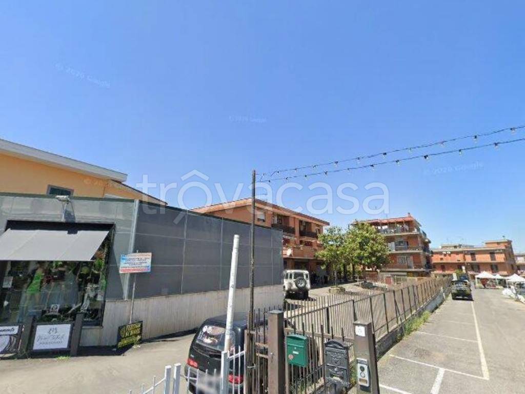 appartamento in vendita a Roma in zona Finocchio