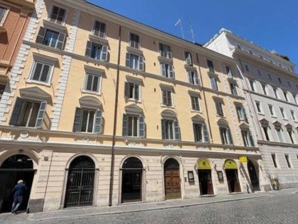appartamento in vendita a Roma in zona Castro Pretorio