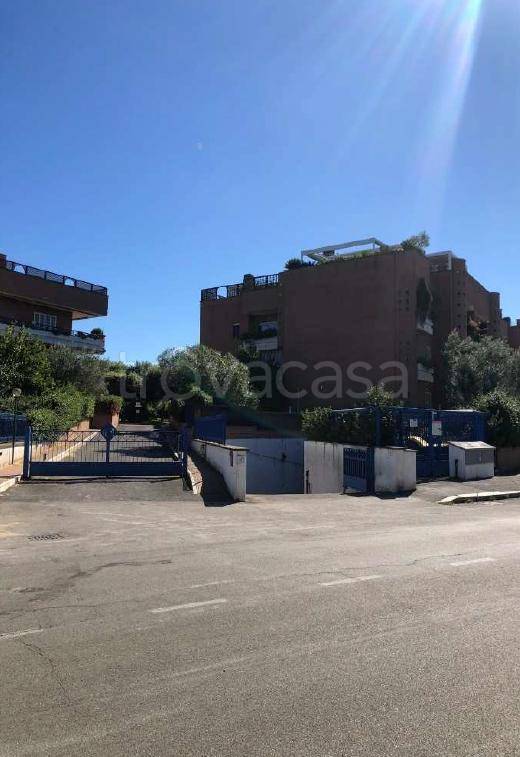 appartamento in vendita a Roma in zona Giuliano Dalmata