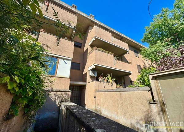 appartamento in vendita a Roma in zona Romanina