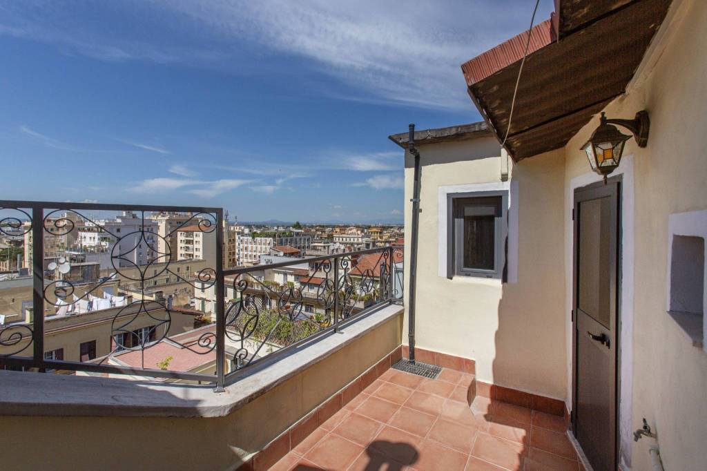 mansarda in vendita a Roma in zona Salario