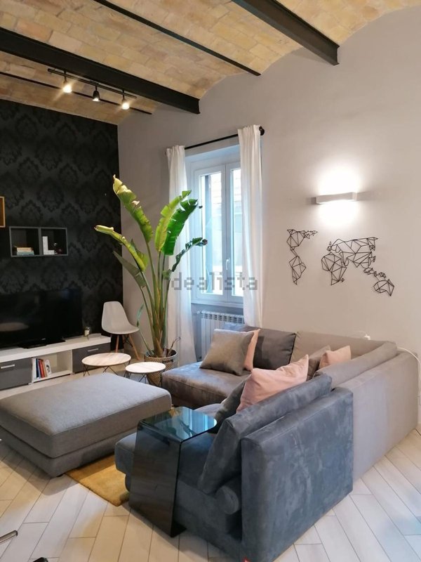 appartamento in vendita a Roma in zona Ludovisi/Sallustiano