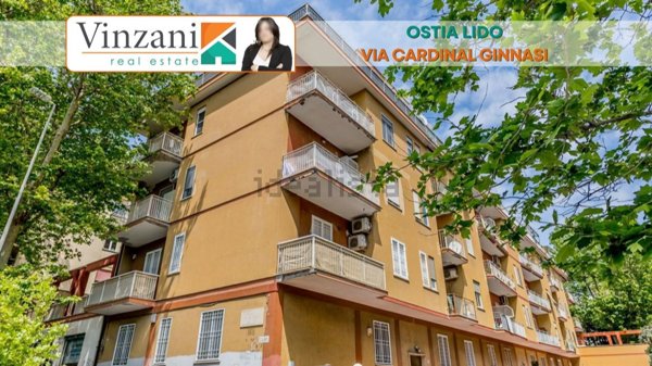 appartamento in vendita a Roma in zona Ostia