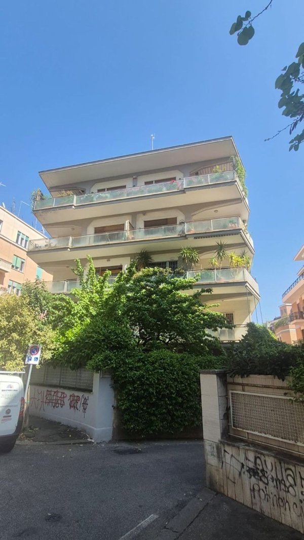 appartamento in vendita a Roma in zona Trieste