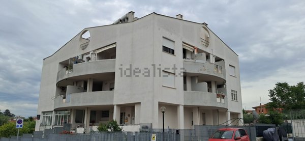 appartamento in vendita a Roma in zona Tor Bella Monaca