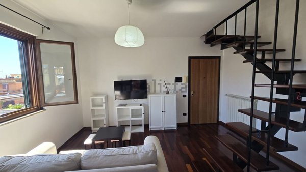 appartamento in vendita a Roma in zona Valle Muricana