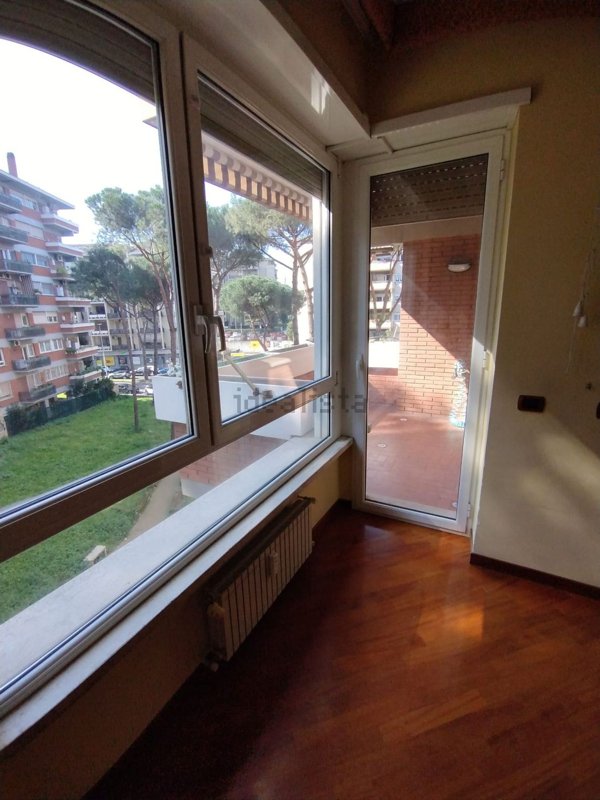 appartamento in vendita a Roma in zona EUR
