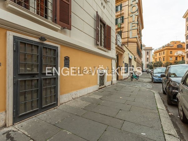appartamento in vendita a Roma in zona Celio