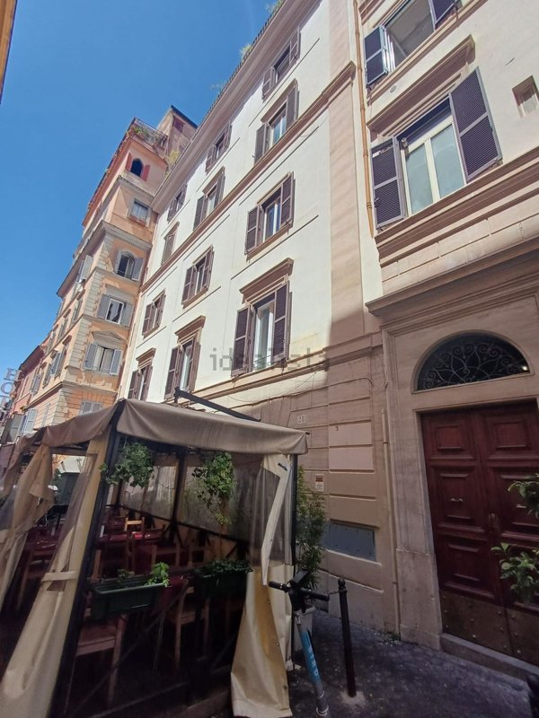 appartamento in vendita a Roma in zona Rione Monti/Campitelli