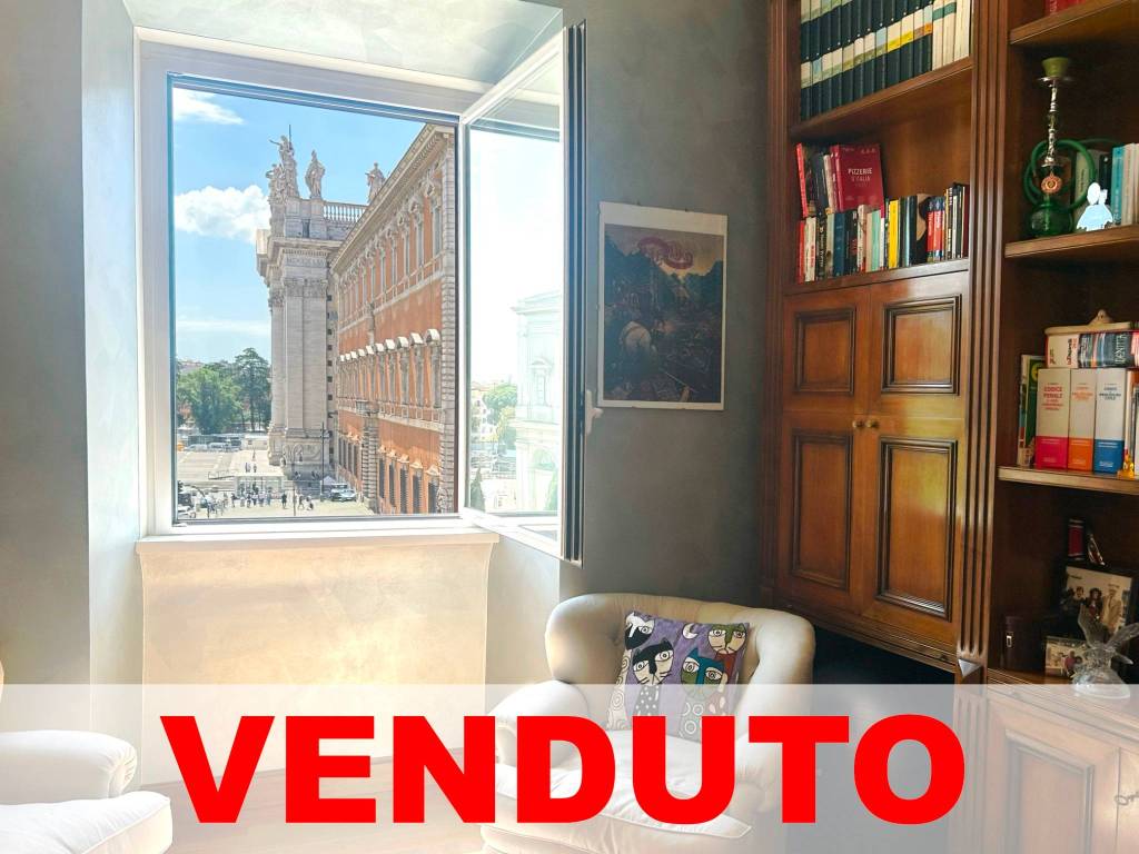appartamento in vendita a Roma in zona Centro Storico