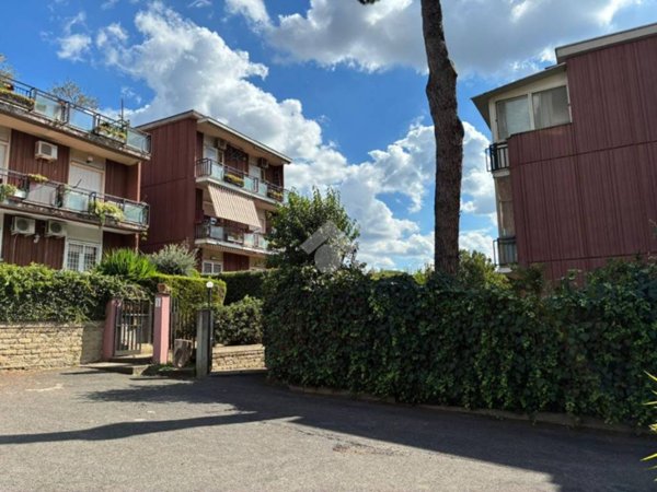 appartamento in vendita a Roma in zona Romanina