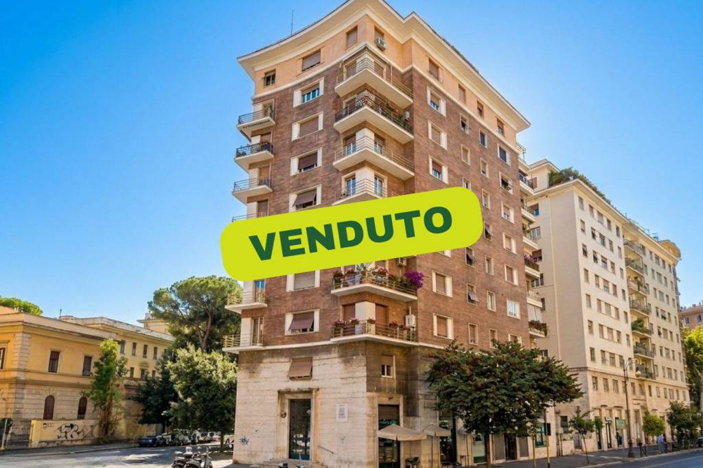 appartamento in vendita a Roma in zona Appio Latino