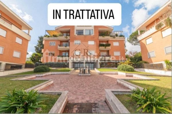 appartamento in vendita a Roma in zona Tor di Quinto