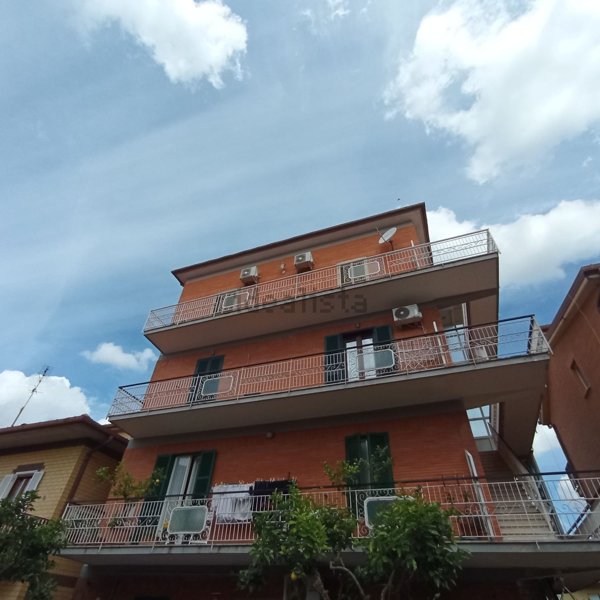 appartamento in vendita a Roma in zona Casalotti