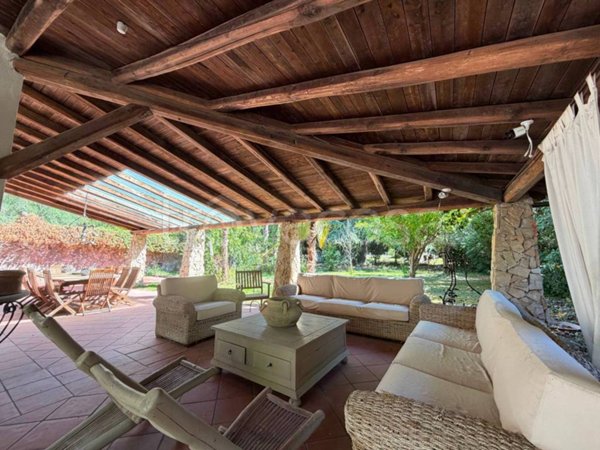 casa indipendente in vendita a Roma in zona Massimina/Casal Lumbroso