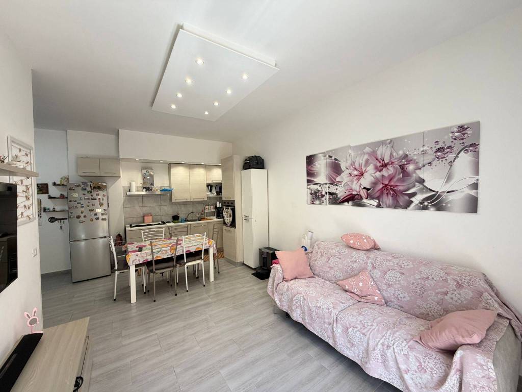 appartamento in vendita a Roma in zona Ostia