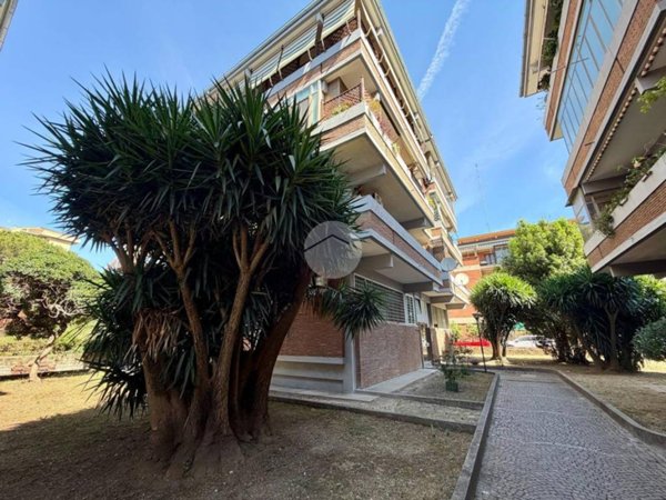 appartamento in vendita a Roma in zona Portuense