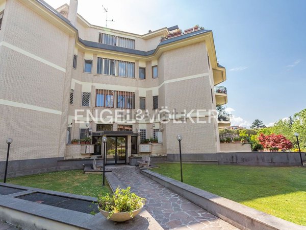 appartamento in vendita a Roma in zona Mostacciano